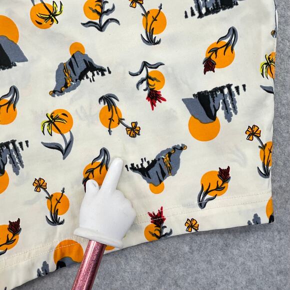 The North Face Class V Shorts Mens 2XL Vtg White Valley Sun Print Swim Pull On - Picture 9 of 13